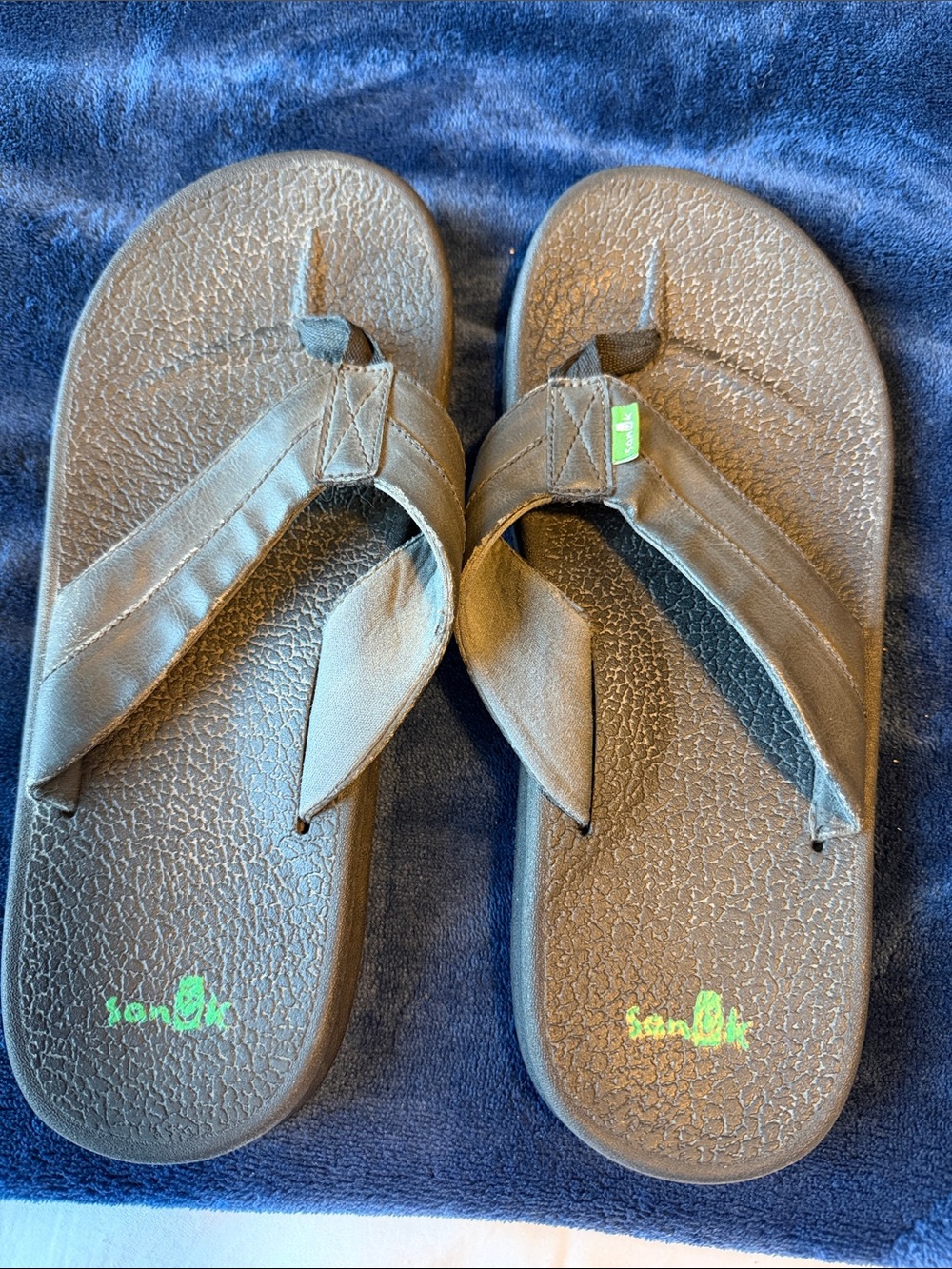 Sanuk men’s sandels